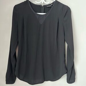 𝅺Eryn Brinie Pleated Back Blouse